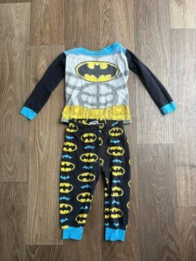 Batman Logo Kids Pajama Set - Black, Yellow, Gray, Blue
